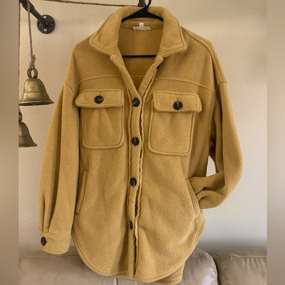 Listicle Shacket shirt jacket size small- oversized